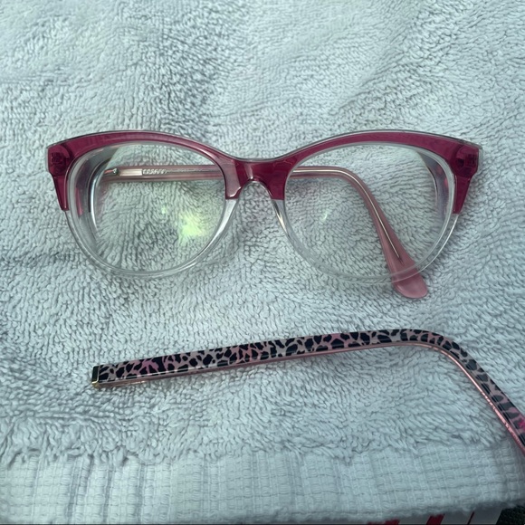 HELP! ISO THESE BETSEY JOHNSON GLASSES. MEDICALLY NECESSARY TO POP RX LENS IN - Picture 2 of 3